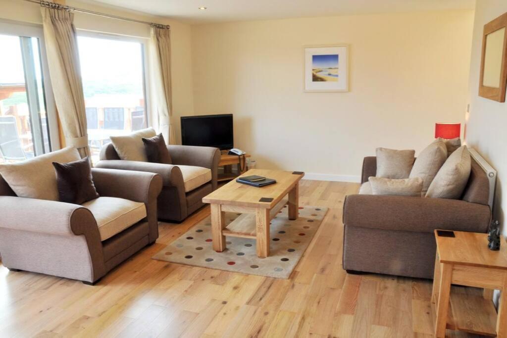 Skylark Sleeps 8 Private Hot Tub & Dogs Welcome Nr Padstow, Resort Pool Bar & Watersports Сент-Колумб-Мейджор Экстерьер фото