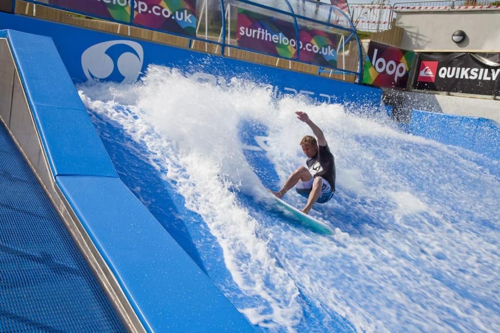 Skylark Sleeps 8 Private Hot Tub & Dogs Welcome Nr Padstow, Resort Pool Bar & Watersports Сент-Колумб-Мейджор Экстерьер фото
