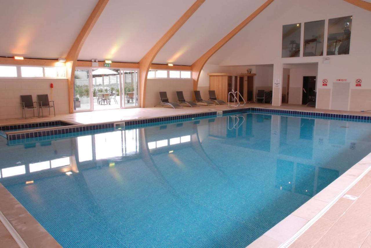 Skylark Sleeps 8 Private Hot Tub & Dogs Welcome Nr Padstow, Resort Pool Bar & Watersports Сент-Колумб-Мейджор Экстерьер фото