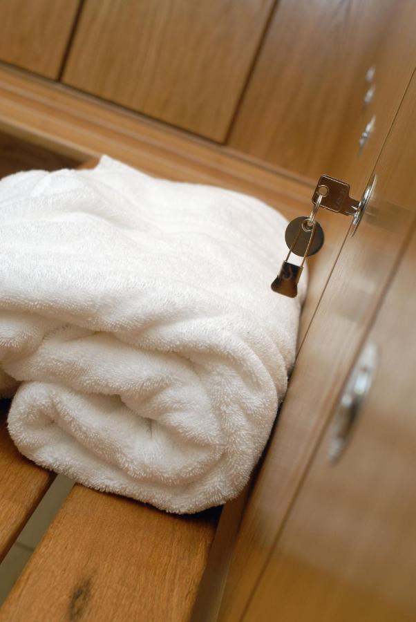 Skylark Sleeps 8 Private Hot Tub & Dogs Welcome Nr Padstow, Resort Pool Bar & Watersports Сент-Колумб-Мейджор Экстерьер фото